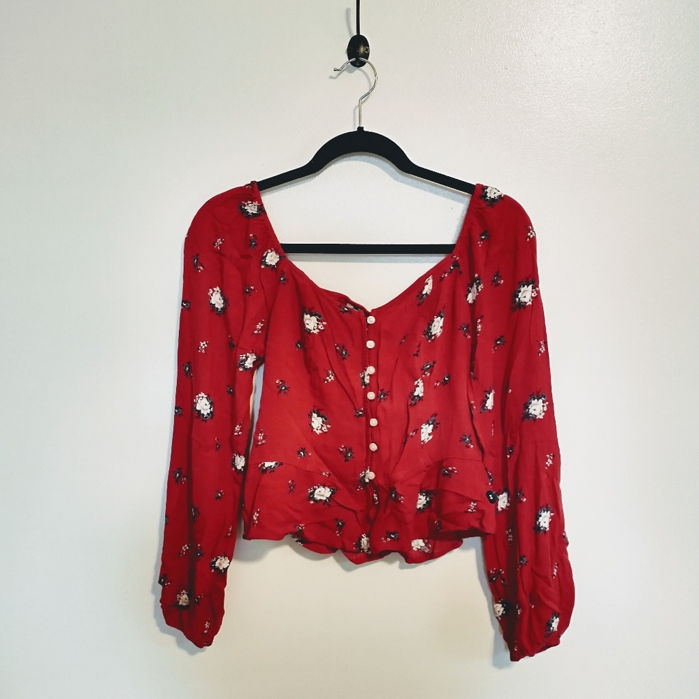 Hollister red long sleeve crop top with button front. Size small